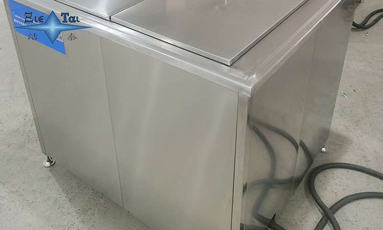 超聲波清洗機為什么需要配籃子？探究其作用與重要性